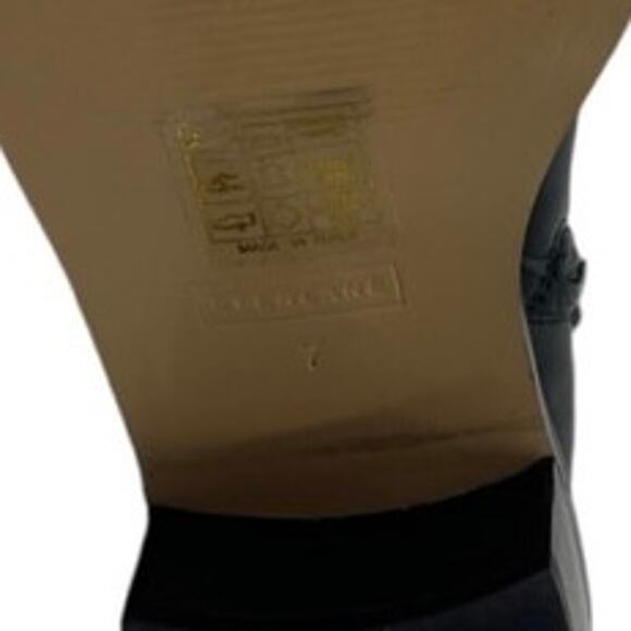 EVERLANE The City Boot Black Leather Pull Tab Side Zip Block Heel Size 7 NEW - Picture 8 of 8